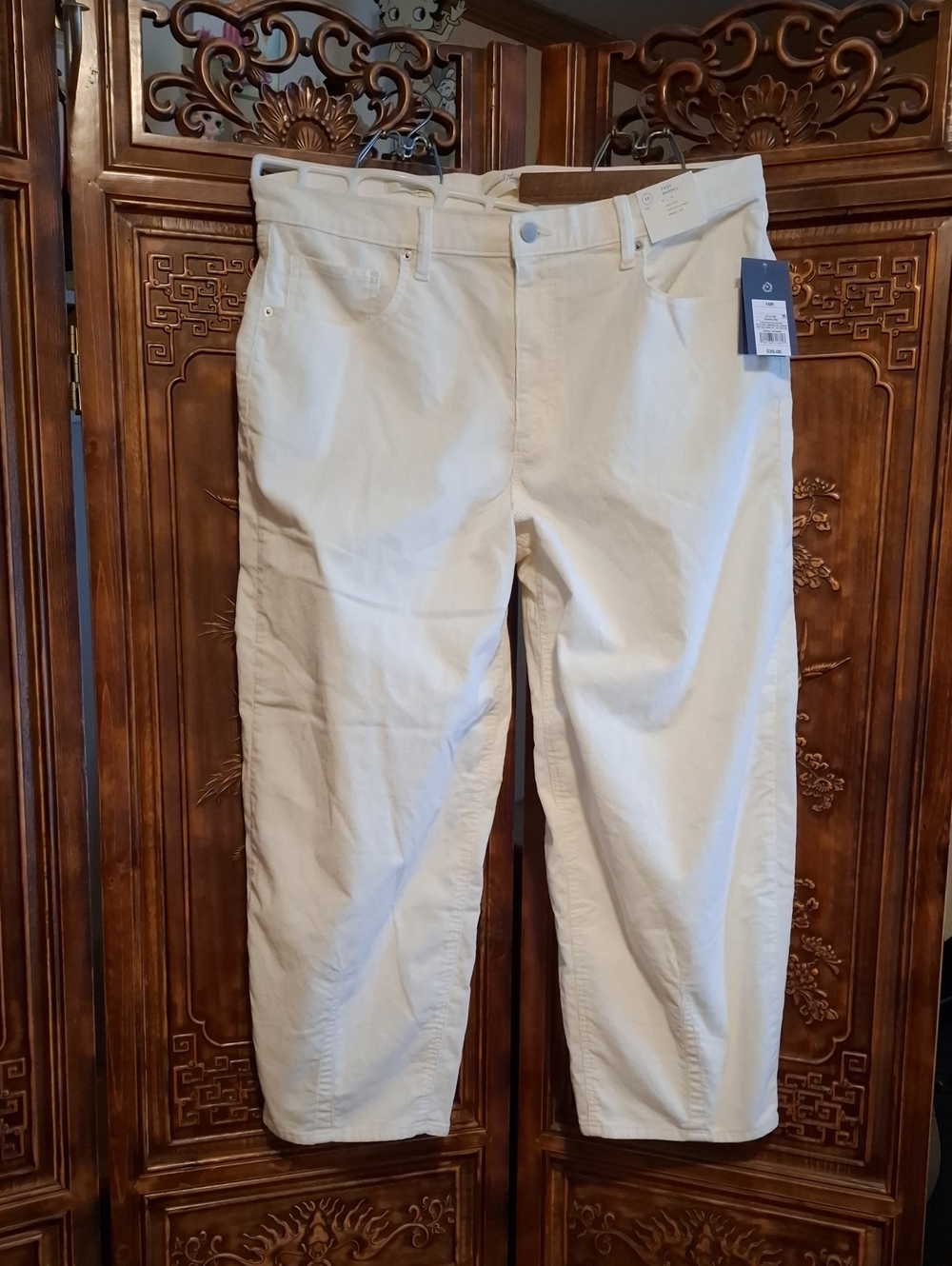 Universal Thread Cream Women's Corduroy Pants